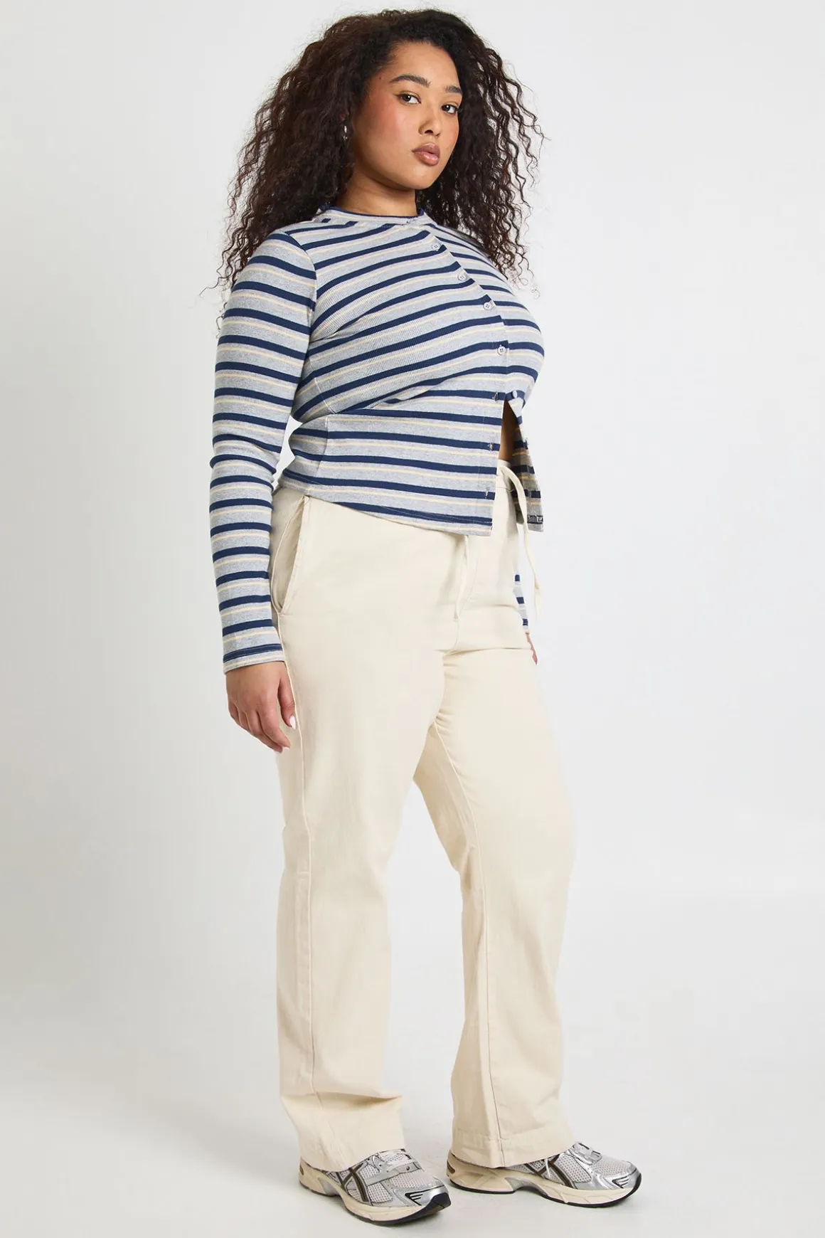 Jeans grande taille à taille élastique avec cordon de serrage et jambes larges