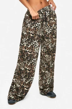 boohoo Jeans à imprimé , taille élastiquée, jambes larges<Femme Imprimé Léopard|Denim