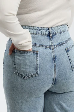 Jeans à jambe droite Boohoo Basics Plus