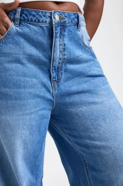 boohoo Jean Skater Grande Taille Taille Moyenne Coupe Ample<Femme Denim|Jeans