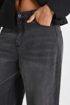 Jean skater à taille mi-haute et coupe ample