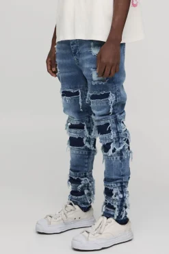 Jean Skinny Empilé Déchiré Et Réparé Délavé