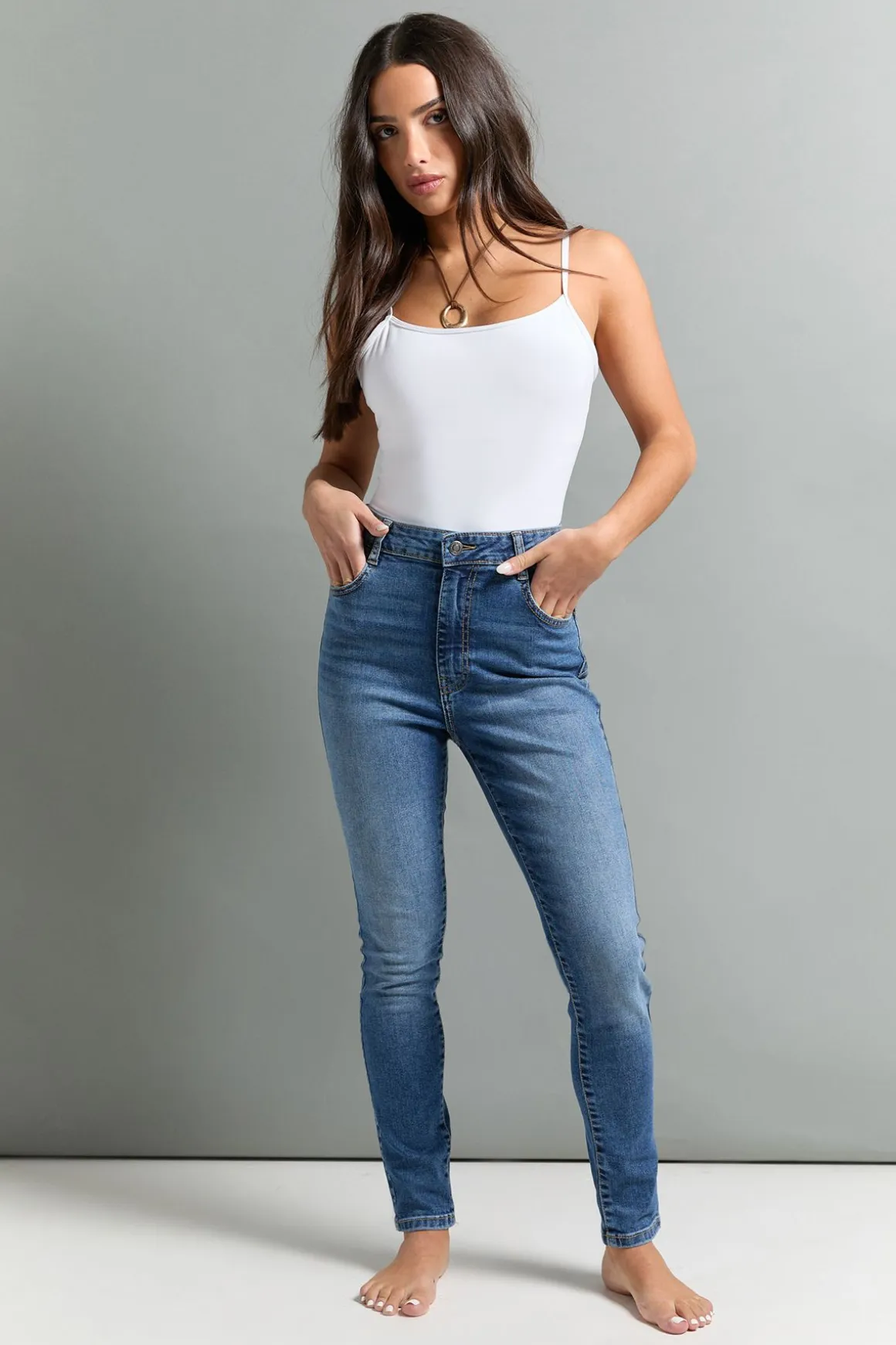 Jean Skinny Petite à Taille Haute qui Galbe les Fesses