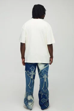 boohooMAN Jeans longs à coupe décontractée avec finitions effilochées et appliqué en croix<Homme Denim|Tout Afficher