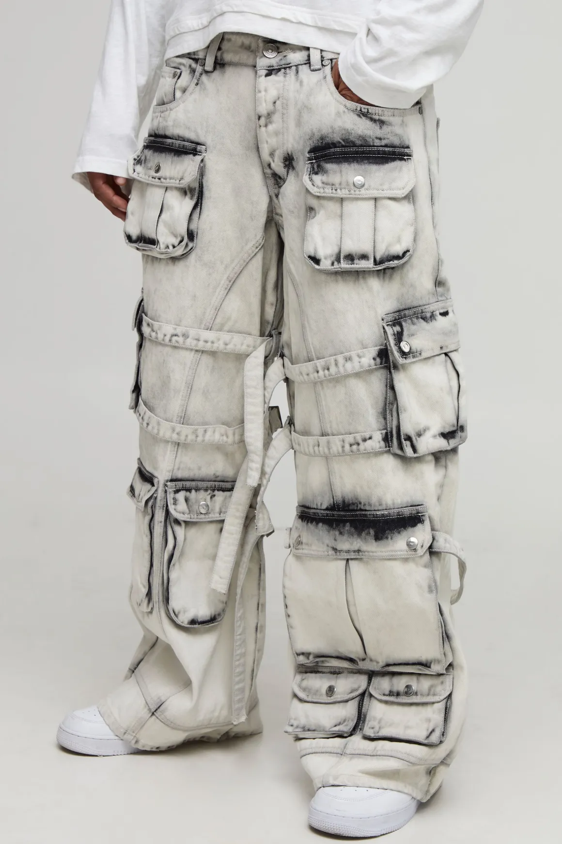 Jeans multi-cargo super baggy, extrêmement délavés