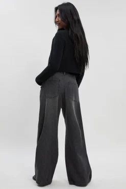 boohoo Jeans à taille haute ultra doux, ceinturés, plissés et à jambes larges<Femme Denim|Jeans