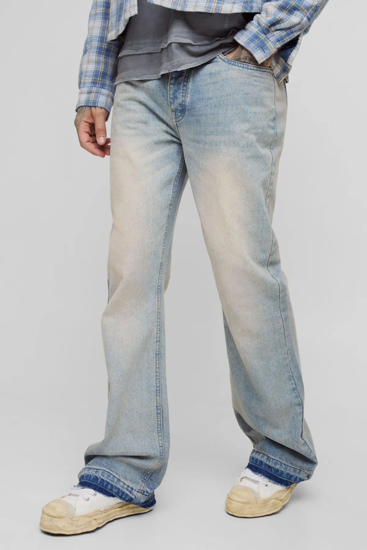 boohooMAN Jean Stonewash Rigide à Jambe Évasée pour Grandes Tailles<Homme Denim|Tout Afficher