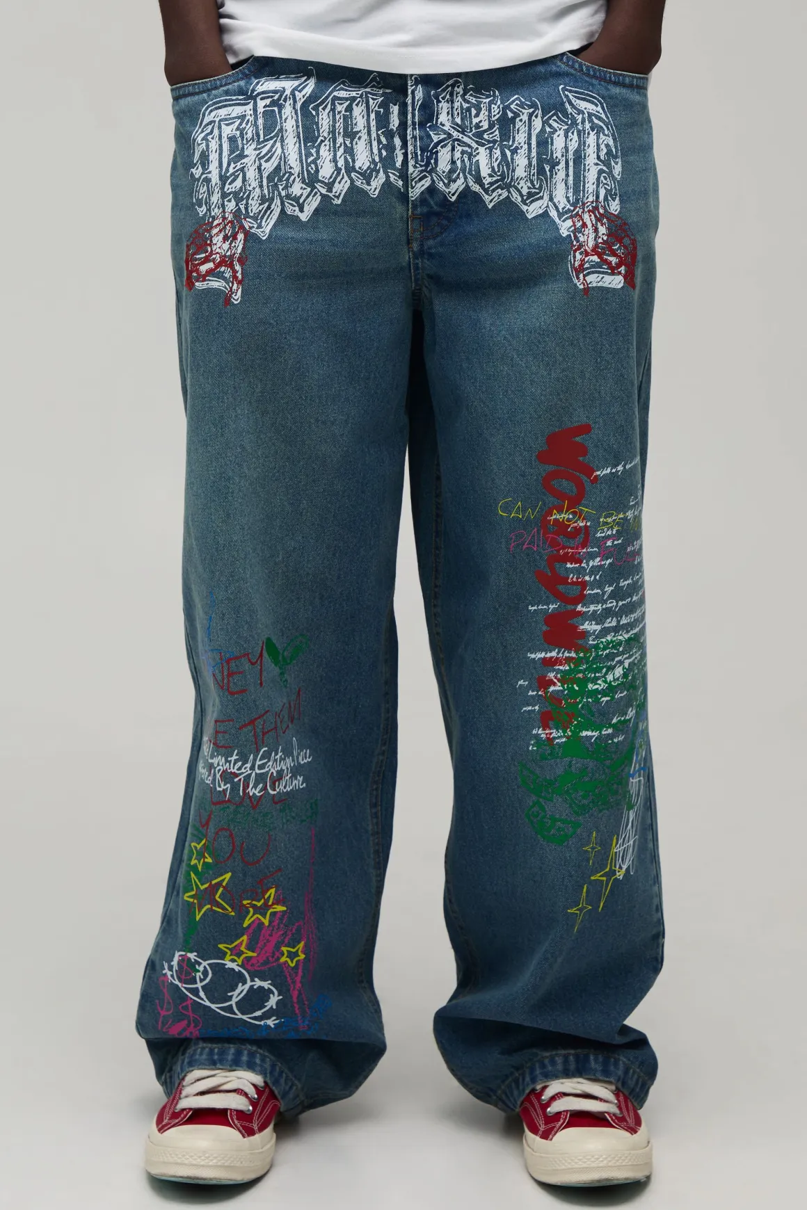 Jean Super Baggy Effet Vieilli À Imprimé Graffiti