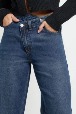 Jean Taille Haute à Ceinture Croisée et Jambes Larges