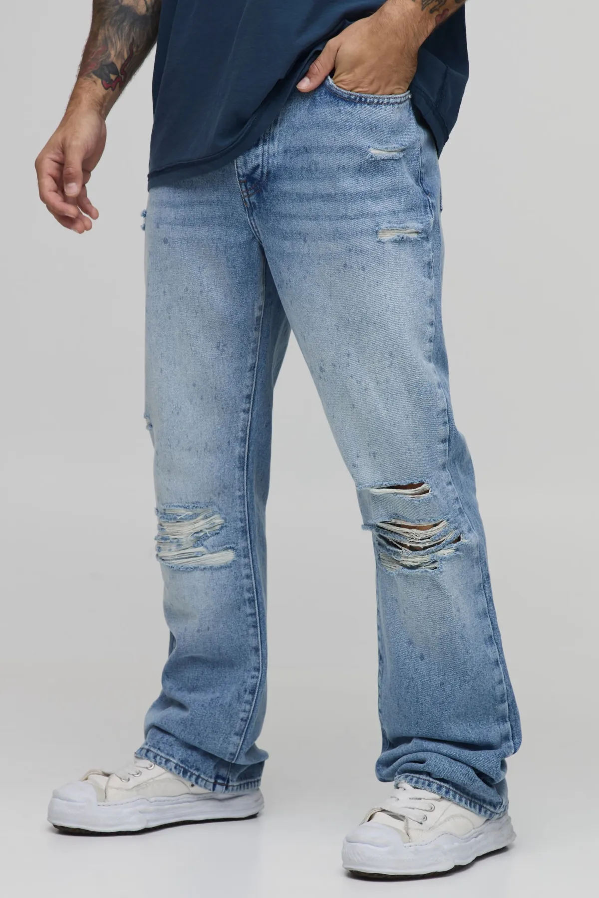 boohooMAN Jean Évasé Déchiré À Genoux Troués Et Réparations<Homme Jeans Grande Taille|Denim