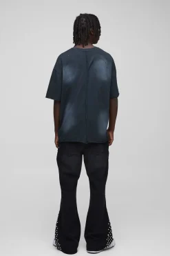 Jean Évasé à Détails Cloutés