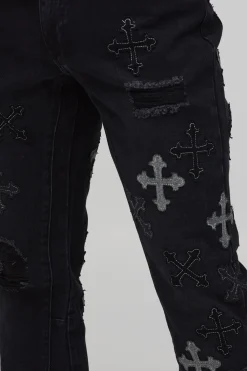 boohooMAN Jean Évasé Empilé À Gousset Appliqué Vieilli Et Ourlet Brut<Homme Denim|Denim