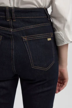 Jean Évasé en Denim Stretch avec Plis Piqués