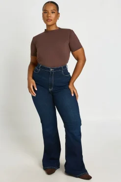 boohoo Jean Évasé Grande Taille Taille Haute Sculptant Les Fesses<Femme Denim|Jeans