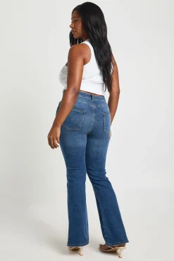 Jean évasé à taille haute pour rehausser le fessier