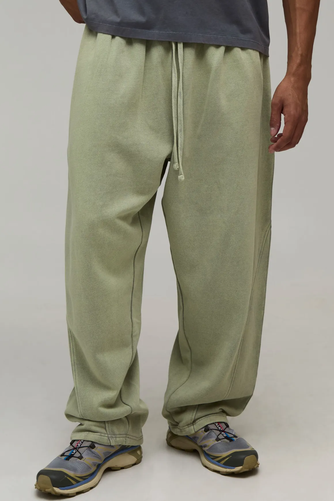 Jogger Coupe Baggy Avec Coutures Apparentes, Finition Délavée Et Cordon De Serrage À L'ourlet