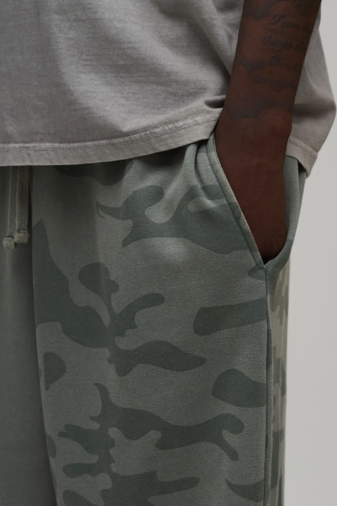 Jogger À Coupe Ballon Effet Camouflage Délavé En Molleton Bouclette