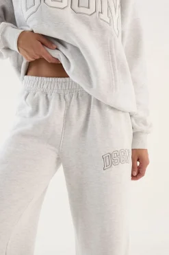 DSGN Studio Jogger Coupe Droite À Appliqué Collégial<Femme Pantalons|Dsgn Studio