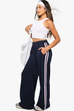 boohoo Jogger droit en tricot avec bande latérale rayée<Femme Pantalons|Looks De Rentrée