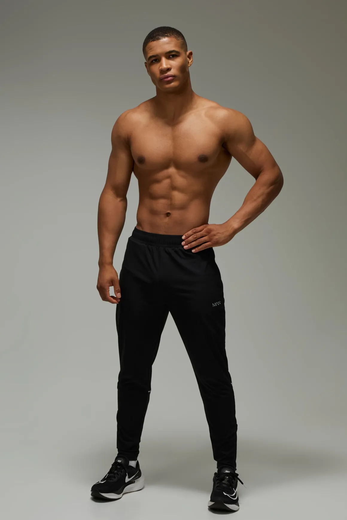 Jogger Fuselé Homme Active Running Ventilé
