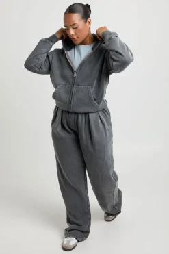 Jogger Grande Taille Taille Mi-haute À Plis Et Jambe Large Effet Délavé