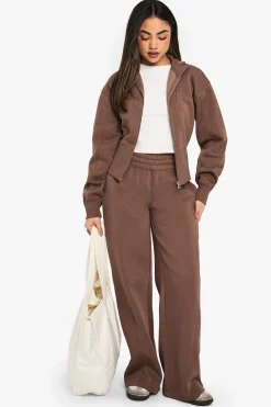Jogger à jambe droite avec détail de couture