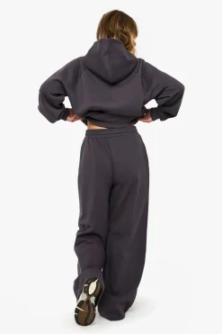 Jogger à jambe droite avec détails pintuck