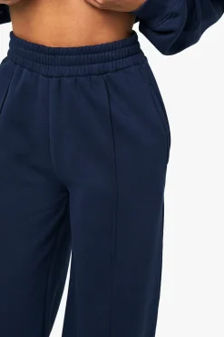 Jogger à jambes droites avec détails pintuck