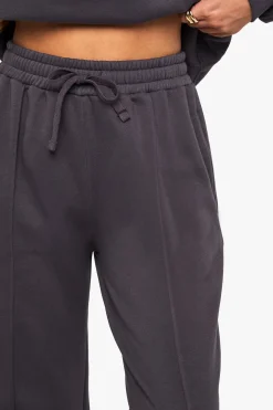 boohoo Jogger à jambes larges avec détail de petits pintucks et ceinture profonde<Femme Pantalons|Basiques