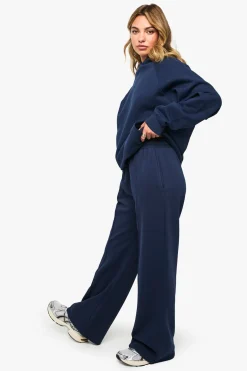 Jogger à jambes larges avec détails en pinces et ceinture profonde
