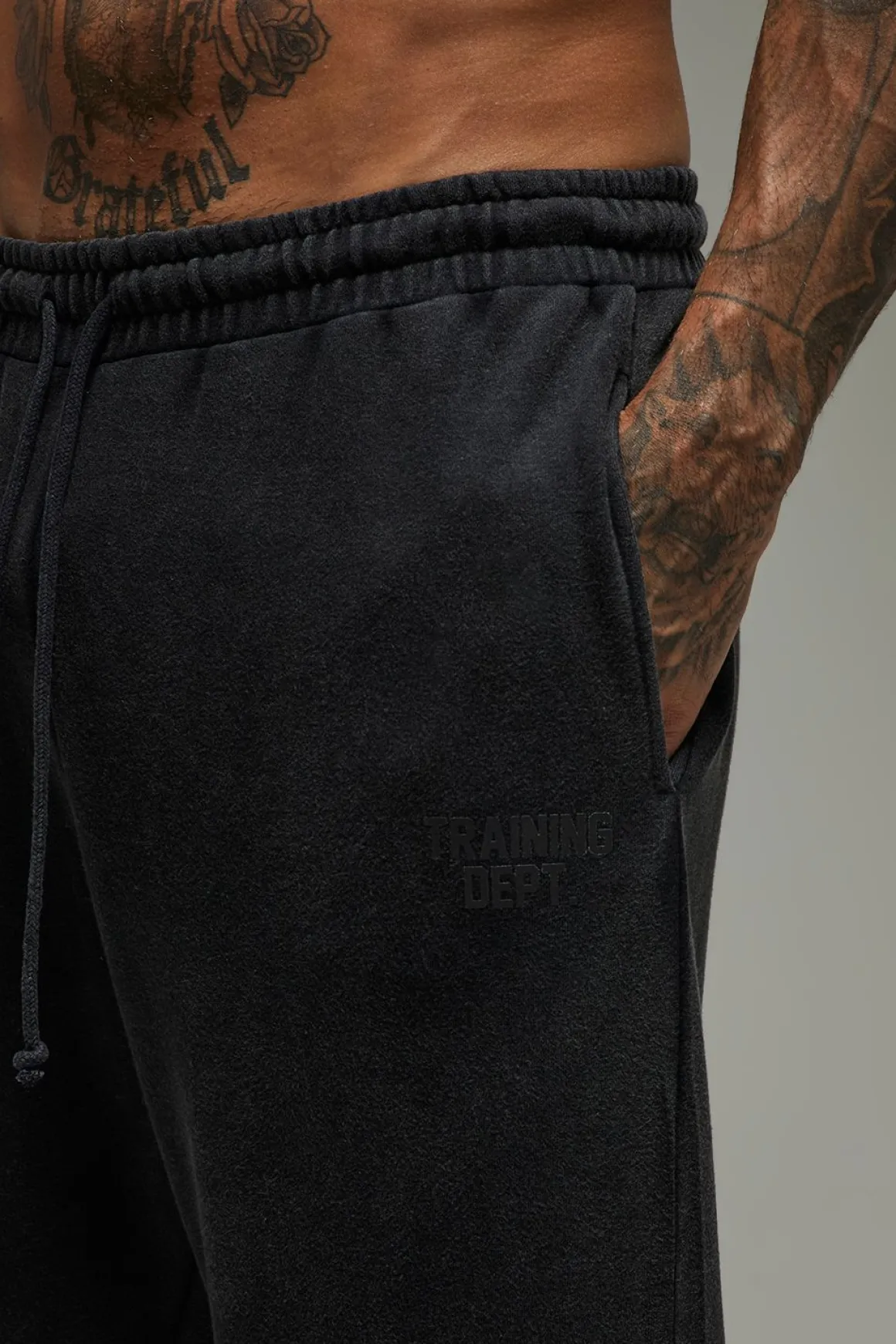 Jogger lavé à jambe droite Tall Training Dept