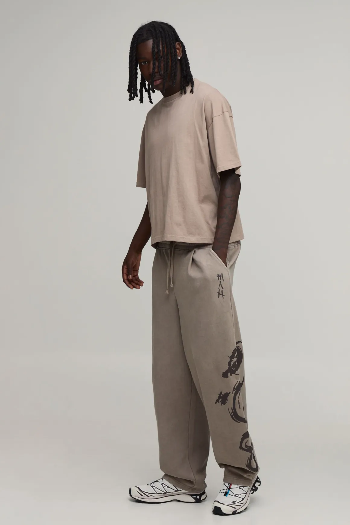 Joggers Lavés Imprimé Dragon Coupe Ballon