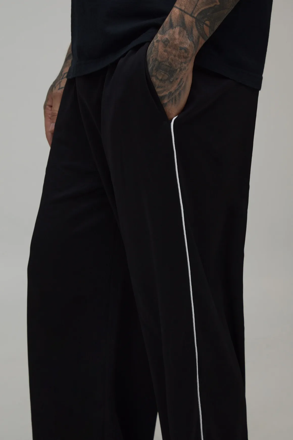 Jogger Tricot Taille Haute Coupe Large Avec Passepoil