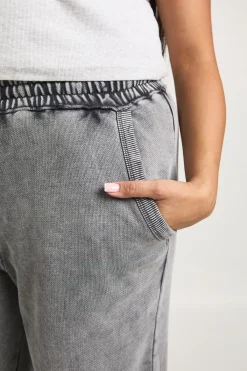 boohoo Jogging Cargo Large Plus à Effet Délavé Acide<Femme Pantalons|Joggings