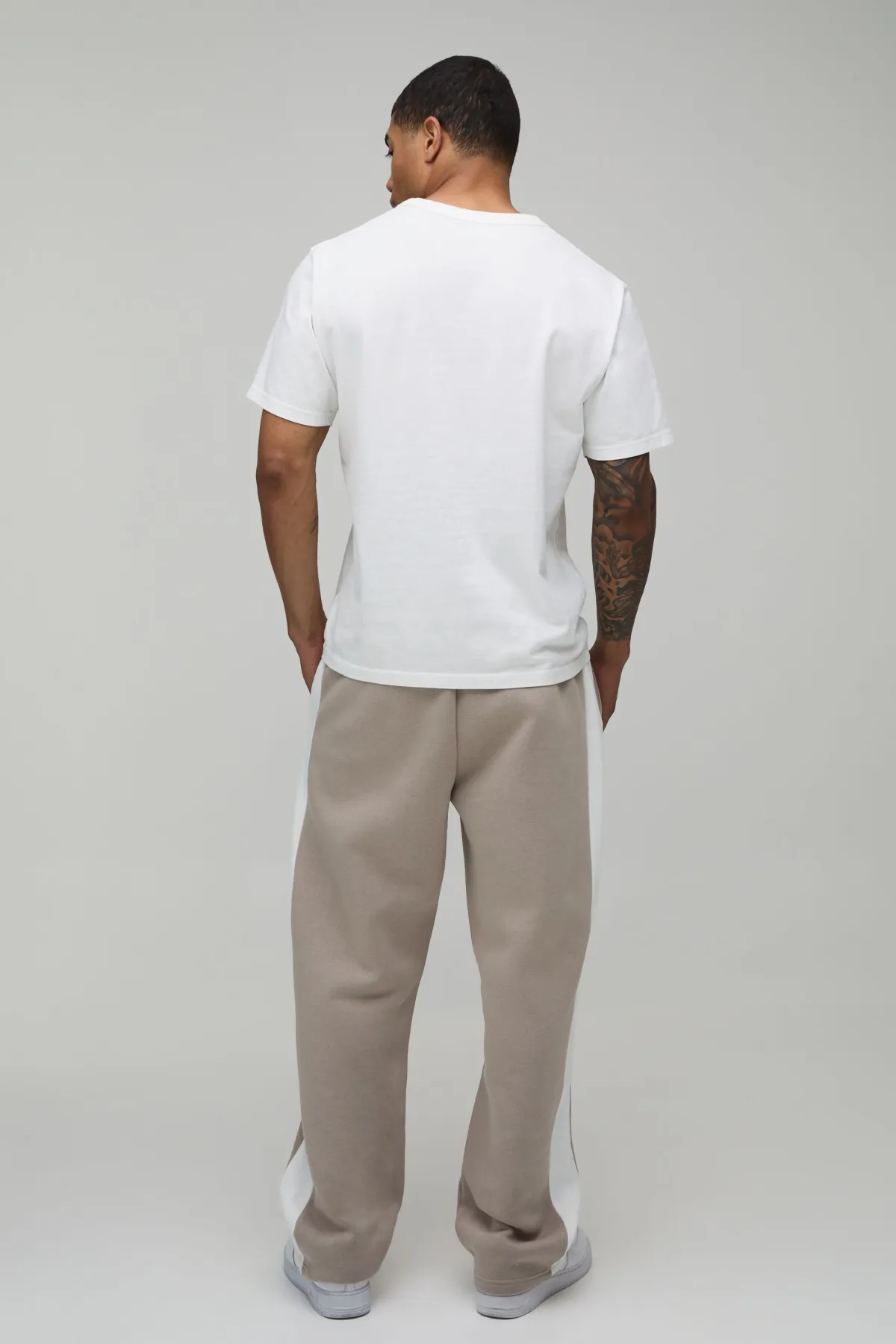 boohooMAN Jogging Coupe Droite à Panneaux<Homme Jogging|Tout Afficher