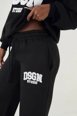 Jogging DSGN Studio en Tissu Éponge avec Appliqué Coupe Droite