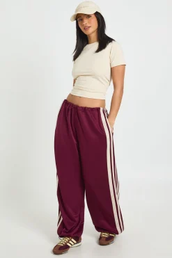 boohoo Jogging Petite à Jambes Larges avec Bandes Latérales et Poignets Ajustables<Femme Pantalons|Joggings