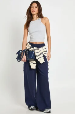 boohoo Jogging Taille Haute à Jambes Droites avec Détails Plissés<Femme Pantalons|Athleisure