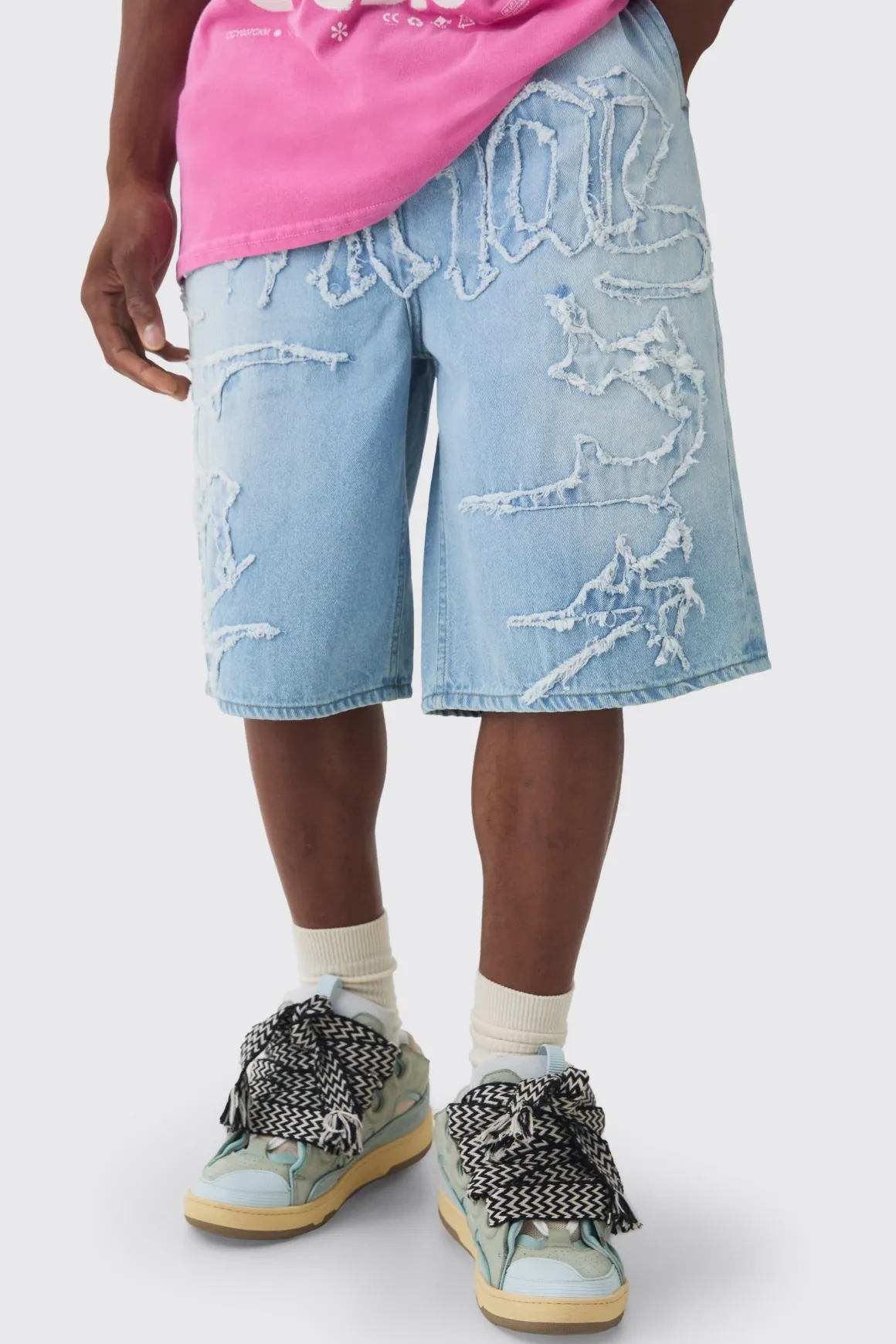 Jorts en denim avec appliqué en tissu auto officiel en Bleu Glacé