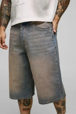 Jorts en denim délavé à coupe longue