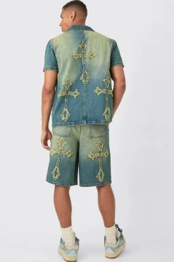 Jorts en denim vert usé avec appliqué en croix