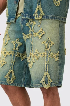 Jorts en denim vert usé avec appliqué en croix