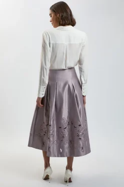 Jupe Ample En Satin Ajusté Avec Découpes Ajourées
