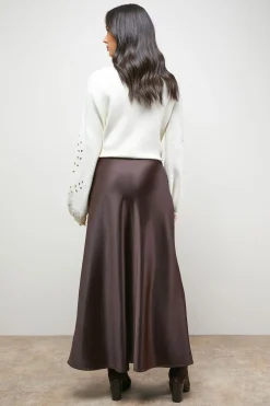 Jupe Longue En Satin Coupée En Biais