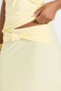 boohoo Jupe Longue Maxi En Tissu Slinky Double Couche Avec Détail Nœud<Femme Jupes|Jupes