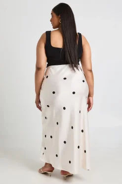 boohoo Jupe Longue Satinée À Pois Avec Cordon De Serrage Grande Taille<Femme Jupes|Jupes