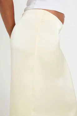 boohoo Jupe Longue Satinée À Queue De Poisson<Femme Satin Et Dentelle|Tops