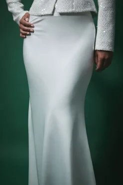 Jupe Maxi Lisa Tan en Satin Coupée en Biais