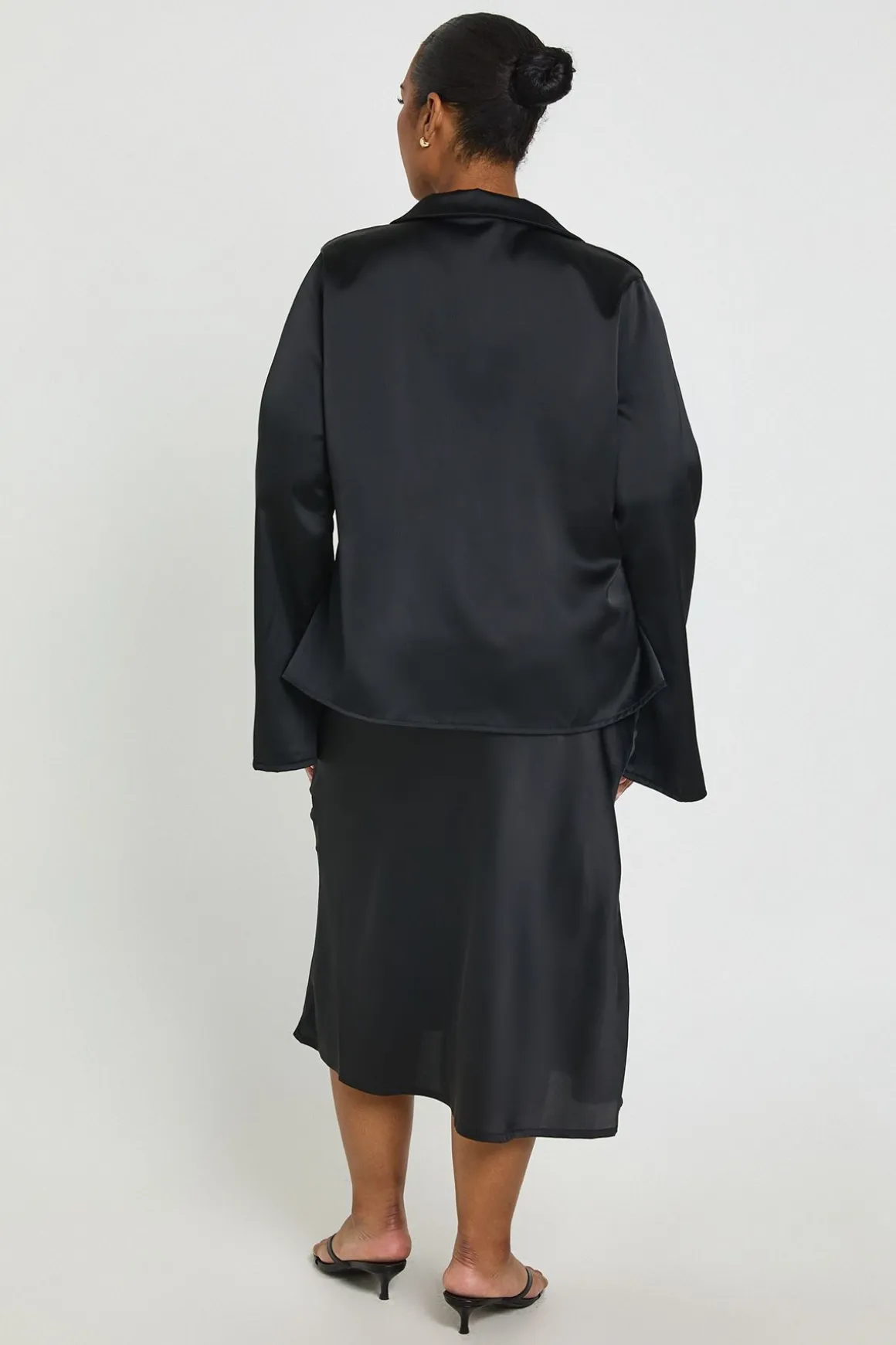 Jupe Midaxi Satin à Coupe Biais pour les Formes