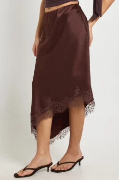 boohoo Jupe Midi En Satin À Ourlet Asymétrique En Dentelle<Femme Jupes|Jupes